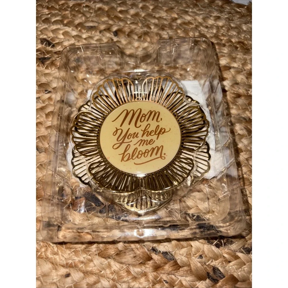 Hallmark Thank you Mom, You Help Me Bloom - Mothers Day Keepsake Ornament